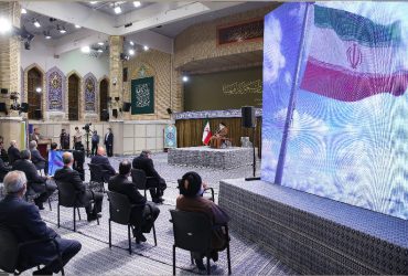 دیدار تولیدکنندگان و فعالان اقتصادی با رهبر معظم انقلاب