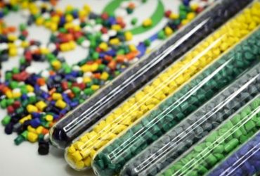 9 میلیون دلار صادرات سالانه در حوزه مواد پلیمری و انواع مستربچ و کامپاند