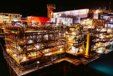 کاربردهای نانوپوشش های سخت و مقاوم در صنایع نفت، گاز، پالایش و پتروشیمی