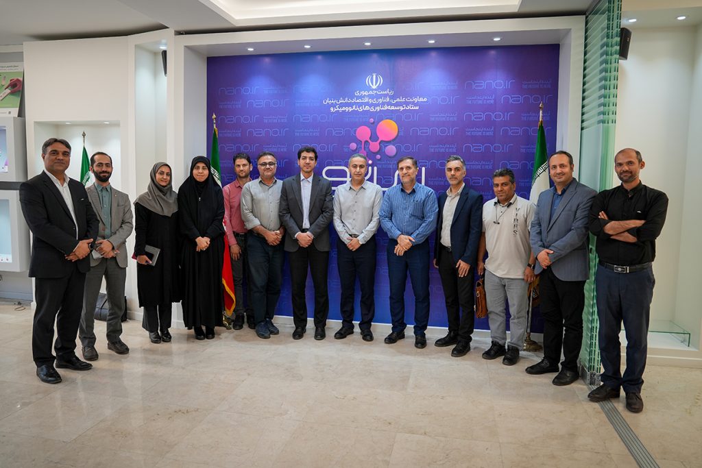 بازدید از توانمندیهای صنعتی فناوری نانو در نشست تخصصی مدیران هلدینگ صنعتی شیشه کاوه