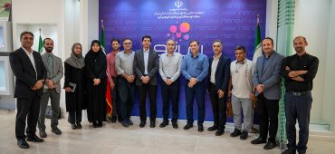 بازدید از توانمندیهای صنعتی فناوری نانو در نشست تخصصی مدیران هلدینگ صنعتی شیشه کاوه