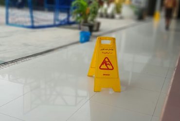 بررسی کاربردهای فناوری نانو در تولید پوشش‌ها، کفپوش‌ها و سازه‌های مقاوم در برابر لغزش