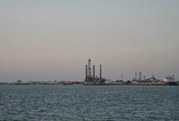 کاربرد نانوپوشش‌های آنتی‌فولینگ در صنایع نفت، گاز، پالایش و پتروشیمی