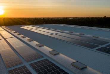 کاربرد فناوری نانو در باتری های خورشیدی