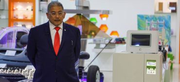 بازدید وزیر امور خارجه برونئی از ستاد فناوری نانو