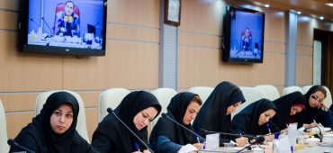 نشست خبری روند تعاملات غیرسازنده پتروشیمی غدیر