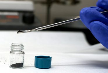 شرکت ابتکار نانو صنعت کیمیا: کیفیت بالا و قیمت پایین مزیت رقابتی ما برای بازار کانادا است